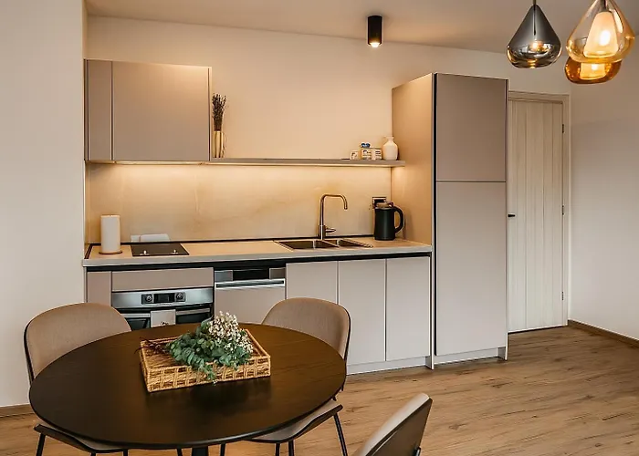 Olive & Wave Apartments- One Minute To The Lejlighed