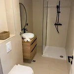 Olive & Wave Apartments- One Minute To The *