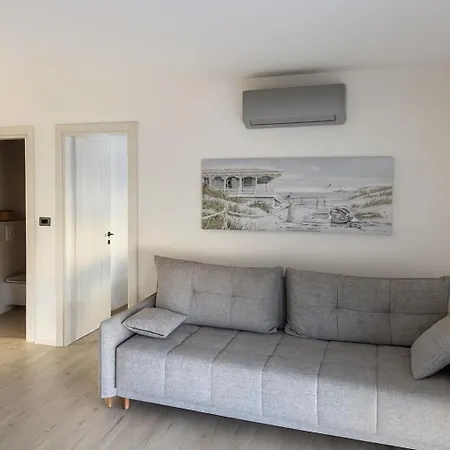Olive & Wave Apartments- One Minute To The Apartament *