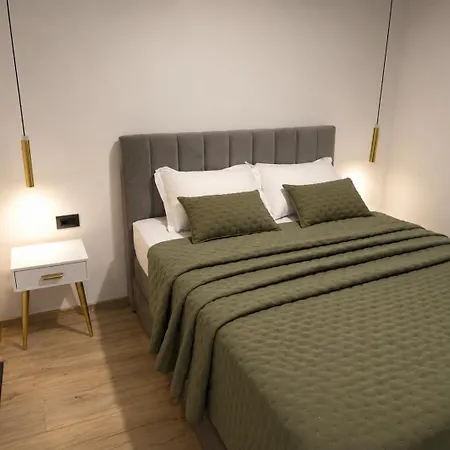 Nikola- One Minute To The Appartement Gradac (Split-Dalmatia)
