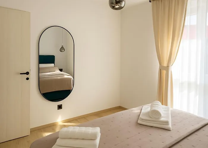 Olive & Wave Apartments- One Minute To The Apartment
